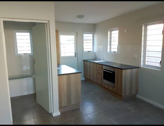 2 BEDROOM PROPERTY TO RENT IN RIVERGATE